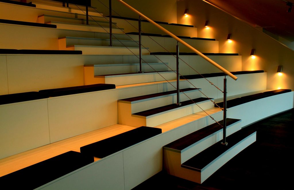 stairs-273186_1920