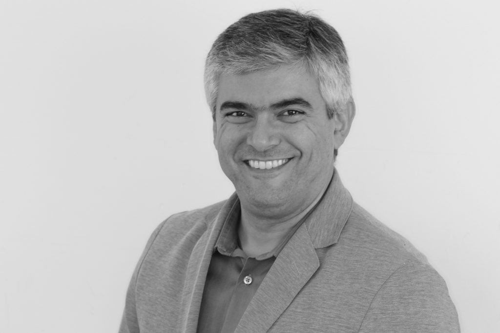 Dr. Romero Souto